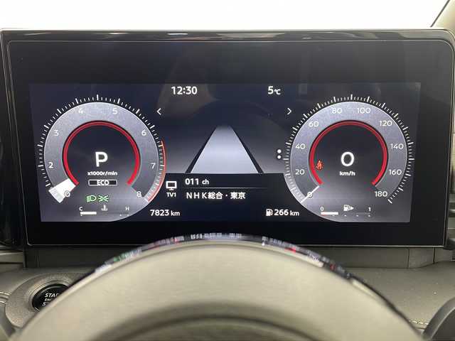 日産 セレナ ハイウェイスター V 栃木県 2022(令4)年 0.8万km 青Ⅱ ディーラーオプションナビ/ 【AM/FM/USB/BT//　　　　Android Auto/Apple AarPlay/フルセグTV】/全方位カメラ/プロパイロット/インテリジェントクルーズコントロール/ブラインドスポットモニター/両側パワースライドドア/前席シートヒーター/ステアリングヒーター/LEDヘッドライト/オートハイビーム/デジタルインナーミラー/電動パーキングブレーキ/オートブレーキホールド/アイドリングストップ/横滑り防止装置/ETC2.0/純正フロアマット