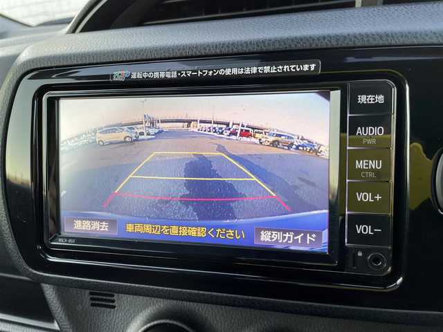 トヨタ ヴィッツ F 石川県 2019(令1)年 7.3万km グレーメタリック 純正メモリーナビ/純正CD/ワンセグTV/バックカメラ/ETC/トヨタセーフティセンス/スマートキー/プッシュスタート/電動ミラー/レーンキープ/横滑り防止装置