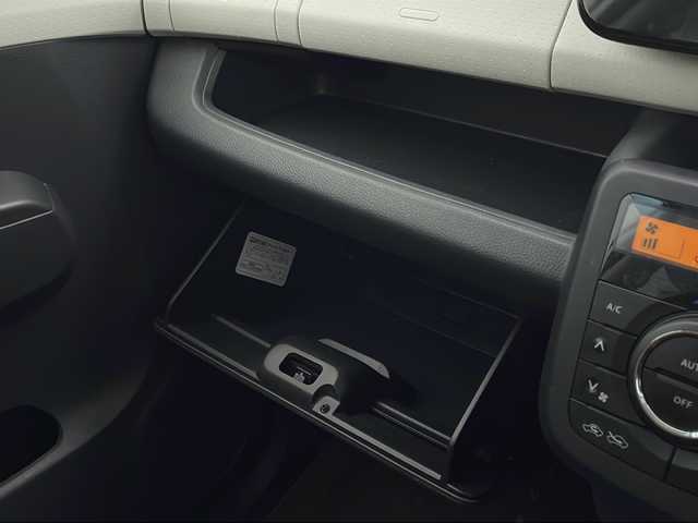 日産 モコ X 宮崎県 2015(平27)年 5.9万km スノーパールホワイト 純正ディスプレイ付きオーディオ/ＣＤ　ＵＳＢ　ＡＭ　ＦＭ/バックカメラ/アイドリングストップ/プッシュスタート/スマートキー２個/純正フロアマット/純正１４インチＡＷ/保証書/取扱説明書