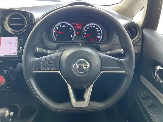 日産 ノート X FOUR スマートセーフティED 宮城県 2018(平30)年 4.6万km ダークメタルグレー 純正ディーラーナビ/TV(フルセグ)/FM・AM/CD・DVD/Bluetooth/USB/SD/ipod/デジタルインナーミラー/エンジンスターター/純正フロアマット/ETC/プッシュスタート/社外サマーアルミホイール14インチ車内積込/インテリジェントエマージェンシーブレーキ/レーンアシスト/2駆切替/横滑り防止/アラウンドビューモニター/純正ホイールカバースタットレスタイヤ装着
