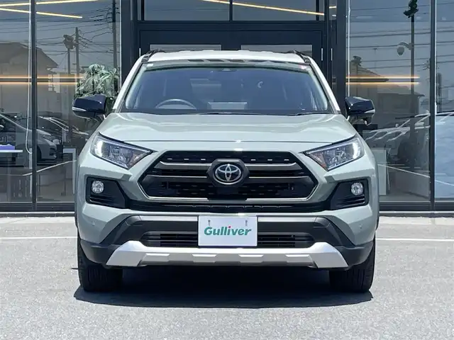 トヨタ ＲＡＶ４ アドベンチャー 茨城県 2020(令2)年 3.5万km アッシュグレーメタリック/アーバンカーキ 社外ナビ/【iPod・USB・SD・ＣＤ・ＤＶＤ・ＴＶ・ラジオ・ＢＴ・ＨＤＭＩ】/パワーシート/シートヒーター/エアシート/ステアリングヒーター/ダウンヒルアシストコントロール/レーダークルコン/ETC/Bカメラ/ルーフレール/前後コーナーセンサー/100V電源/ブレーキホールド/MTモード付AT/BSM/オートライト/Fフォグ