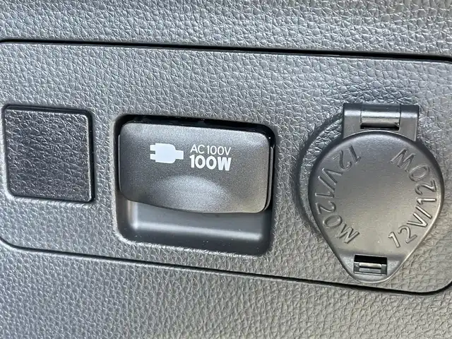 トヨタ ＲＡＶ４ アドベンチャー 茨城県 2020(令2)年 3.5万km アッシュグレーメタリック/アーバンカーキ 社外ナビ/【iPod・USB・SD・ＣＤ・ＤＶＤ・ＴＶ・ラジオ・ＢＴ・ＨＤＭＩ】/パワーシート/シートヒーター/エアシート/ステアリングヒーター/ダウンヒルアシストコントロール/レーダークルコン/ETC/Bカメラ/ルーフレール/前後コーナーセンサー/100V電源/ブレーキホールド/MTモード付AT/BSM/オートライト/Fフォグ