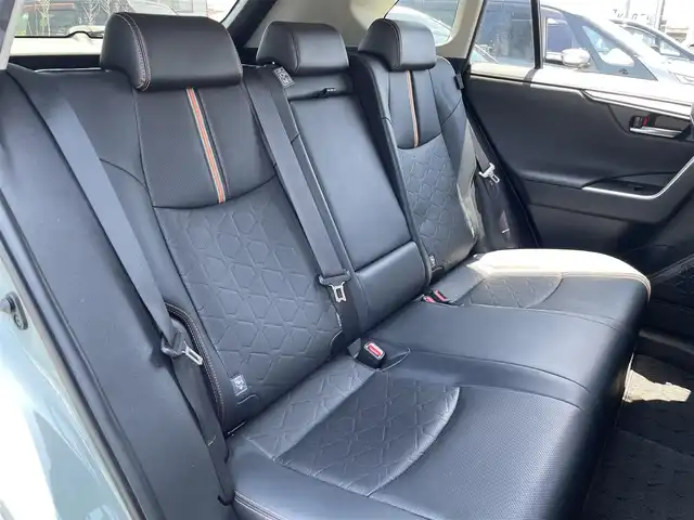 トヨタ ＲＡＶ４ アドベンチャー 茨城県 2020(令2)年 3.5万km アッシュグレーメタリック/アーバンカーキ 社外ナビ/【iPod・USB・SD・ＣＤ・ＤＶＤ・ＴＶ・ラジオ・ＢＴ・ＨＤＭＩ】/パワーシート/シートヒーター/エアシート/ステアリングヒーター/ダウンヒルアシストコントロール/レーダークルコン/ETC/Bカメラ/ルーフレール/前後コーナーセンサー/100V電源/ブレーキホールド/MTモード付AT/BSM/オートライト/Fフォグ