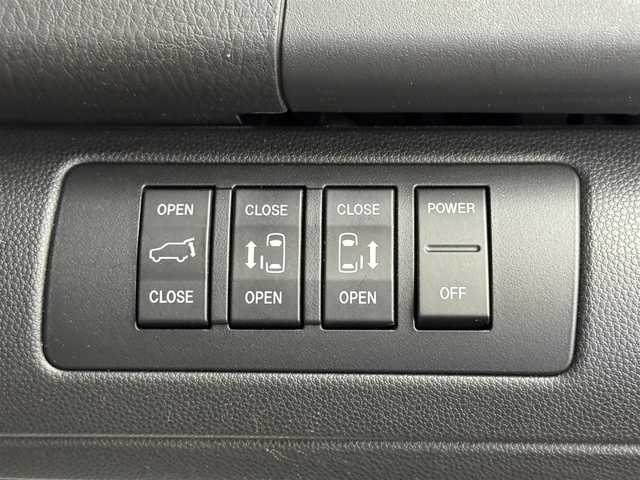 マツダ ＭＰＶ 23S Lパッケージ 群馬県 2013(平25)年 6.4万km カッパーレッドマイカ 社外ＳＤナビ/　AM/FM/Bluetooth/フルセグTV/BOSEサウンドシステム/ベースボックス付8スピーカー/純正16インチAW/電動格納ミラー/電動リアゲート/ステアリングスイッチ/両側パワースライドドア/AAC/リアオートエアコン/レザーシート/シートヒーター/アルパインフリップダウンモニター/ビルトインETC