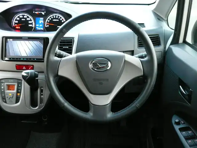 ダイハツ ムーヴ カスタム G 静岡県 2011(平23)年 3.8万km パールホワイトⅢ 禁煙車/carrozzeria SDナビ/（CD/DVD/BT/AM/FM/フルセグTV)/プッシュスタート・スマートキー/オートライト/HIDヘッドライト/革巻きステアリングホイール/保証書・取扱説明書