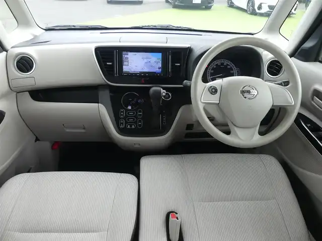 日産 デイズ ルークス X 千葉県 2019(平31)年 2.7万km プレミアムパープルP エマージェンシーブレーキ/左パワースライドドア/右イージークローザードア/社外メモリーナビ/ワンセグTV/【CD再生機能　Bluetooth接続】/アラウンドビューモニター/ドライブレコーダー（前後撮影）/ETC/コーナーセンサー/インテリジェントキー