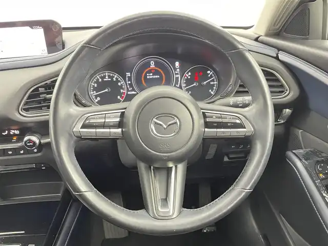 マツダ ＣＸ－３０ 20S プロアクティブツーリングセレ 千葉県 2020(令2)年 4.5万km スノーフレイクホワイトパールマイカ 禁煙車/マツダセーフティサポート/・ブラインドスポットモニター/・ヘッドアップディスプレイ/・レーダークルーズコントロール/・車線逸脱警報システム/・レーンキープアシスト/・コーナーセンサー/純正メモリナビ/・CD/DVD/USB/HDMI/Bluetooth/フルセグTV/・バックカメラ/・ビルトインETC/革巻きステアリング/・ステアリングスイッチ/・ステアリングヒーター/DNシートヒーター/・D席メモリ付きパワーシート/パワーバックドア/左右独立エアコン/MT付きAT/純正フロアマット/純正18インチAW/オートライト/・LEDヘッドライト/・LEDフォグランプ/電動格納ウインカーミラー/電子パーキング/・ブレーキホールド/プッシュスタート/・スマートキー