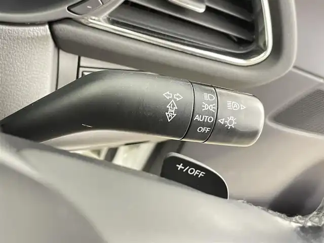 マツダ ＣＸ－３０ 20S プロアクティブツーリングセレ 千葉県 2020(令2)年 4.5万km スノーフレイクホワイトパールマイカ 禁煙車/マツダセーフティサポート/・ブラインドスポットモニター/・ヘッドアップディスプレイ/・レーダークルーズコントロール/・車線逸脱警報システム/・レーンキープアシスト/・コーナーセンサー/純正メモリナビ/・CD/DVD/USB/HDMI/Bluetooth/フルセグTV/・バックカメラ/・ビルトインETC/革巻きステアリング/・ステアリングスイッチ/・ステアリングヒーター/DNシートヒーター/・D席メモリ付きパワーシート/パワーバックドア/左右独立エアコン/MT付きAT/純正フロアマット/純正18インチAW/オートライト/・LEDヘッドライト/・LEDフォグランプ/電動格納ウインカーミラー/電子パーキング/・ブレーキホールド/プッシュスタート/・スマートキー