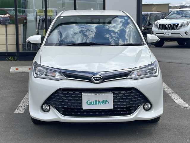 トヨタ カローラ フィールダー 1．5G ダブルバイビー 道東・釧路十勝 2016(平28)年 6万km ホワイトパールクリスタルシャイン ・純正SDナビ/　（AM　FM　CD　DVD　TV　BT）/・寒冷地仕様/・衝突軽減システム/・レーンキープアシスト/・横滑防止装置/・純正エンジンスターター/・オートライト/・オートマチックハイビーム/・ハーフレザーシート/・スマートキー/・プッシュスタート/・バックカメラ/・社外アルミホイール/・純正フロアマット/・純正ETC/・電格ミラー/・ウインカーミラー/・純正アルミホイールサマータイヤ積載/　（185/60/R15　2022年BS）