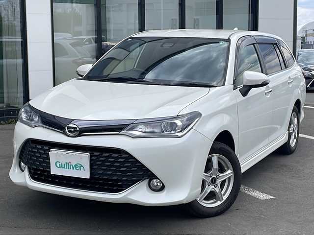 トヨタ カローラ フィールダー 1．5G ダブルバイビー 道東・釧路十勝 2016(平28)年 6万km ホワイトパールクリスタルシャイン ・純正SDナビ/　（AM　FM　CD　DVD　TV　BT）/・寒冷地仕様/・衝突軽減システム/・レーンキープアシスト/・横滑防止装置/・純正エンジンスターター/・オートライト/・オートマチックハイビーム/・ハーフレザーシート/・スマートキー/・プッシュスタート/・バックカメラ/・社外アルミホイール/・純正フロアマット/・純正ETC/・電格ミラー/・ウインカーミラー/・純正アルミホイールサマータイヤ積載/　（185/60/R15　2022年BS）