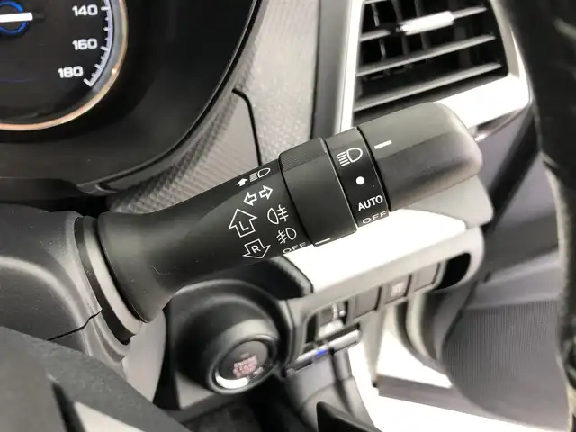 スバル フォレスター ハイブリッド アドバンス 愛知県 2020(令2)年 4.6万km クリスタルホワイトP SDカード無し後日確認/・アイサイト/・衝突被害軽減システム/・コーナーセンサー/・クルーズコントロール/・横滑り防止装置/・オートライト/・LEDヘッドライト/・LEDフォグランプ/・シートヒーター/・パワーシート/・純正AW/・ETC/・Bluetooth/・プッシュスタート/・スマートキー/・スペアキー