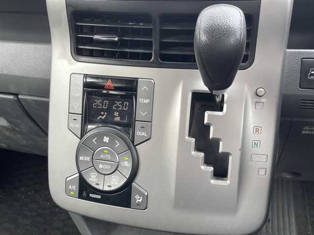 トヨタ ノア S 千葉県 2009(平21)年 7.8万km ブラック 純正メモリーナビ/（Bluetooth、フルセグTV、CD、DVD）/ビルトインETC/HIDヘッドライト/オールオートウィンドウ/ドアバイザー/純正フロアマット/スペアキー/保証書/取扱説明書