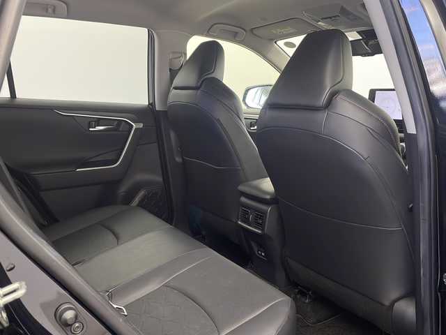 トヨタ ＲＡＶ４ アドベンチャー オフロードPKGⅡ 栃木県 2023(令5)年 5.2万km アティチュードブラックマイカ 黒革シート/純正10.5型ディスプレイ/　フルセグＴＶ/Ｂｌｕｅｔｏｏｔｈ/Ｍｉｒａｃａｓｔ/　USB/FM/AM/プリクラッシュセーフティ/コーナーセンサー/ブラインドスポットモニター/レーダークルーズコントロール/ダウンヒルアシストコントロール/シートヒーター/エアシート/ステアリングヒーター/パワーバックドア/オートマチックハイビーム/LEDヘッドライト/メモリーシート/ETC2.0/純正フロアマット
