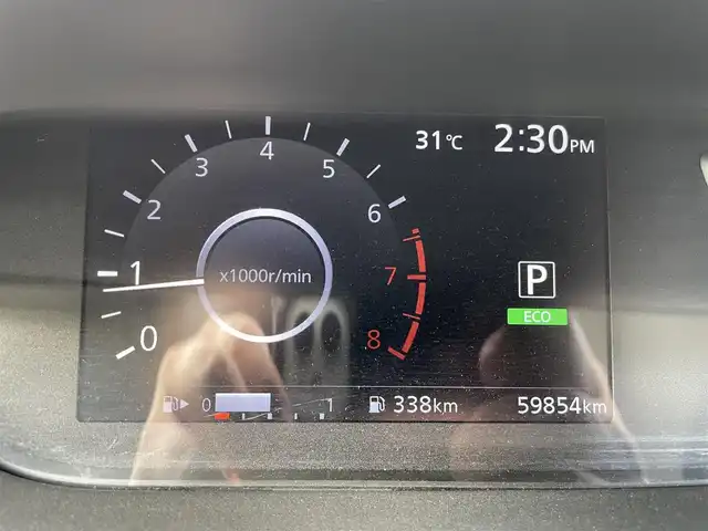 日産 セレナ S 東京都 2016(平28)年 6万km ブリリアントホワイトパール 社外メモリナビ/(フルセグTV/Bluetooth/DVD/SD/USB)/バックカメラ/ETC/前方ドライブレコーダー/片側パワースライドドア/クルーズコントロール/インテリジェントエマージェンシーブレーキ/車線逸脱警報機能/横滑り防止装置/スマートキー/オートライト/純正フロアマット/スペアキー1本/取扱説明書/保証書