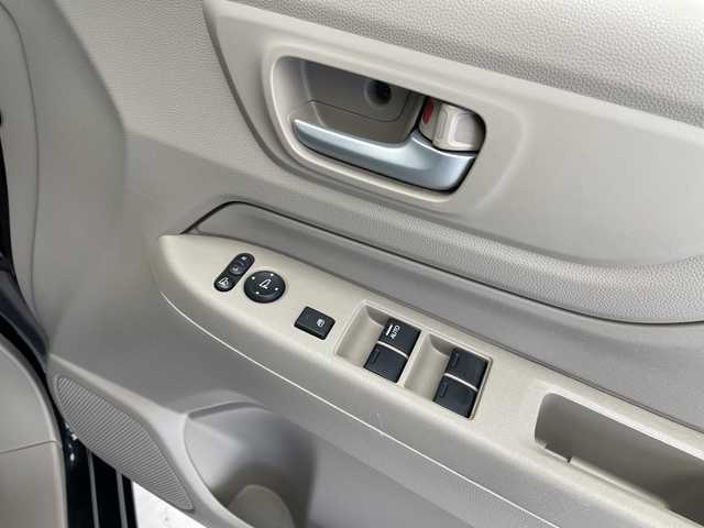 ホンダ Ｎ ＷＧＮ C 千葉県 2016(平28)年 7.2万km スマートブラック 純正オーディオ/横滑り防止装置/ヘッドライトレベライザー/純正フロアマット/オートエアコン/アイドリングストップ/電動格納ミラー/ドアバイザー/リモコンキー