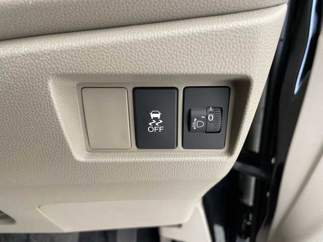 ホンダ Ｎ ＷＧＮ C 千葉県 2016(平28)年 7.2万km スマートブラック 純正オーディオ/横滑り防止装置/ヘッドライトレベライザー/純正フロアマット/オートエアコン/アイドリングストップ/電動格納ミラー/ドアバイザー/リモコンキー