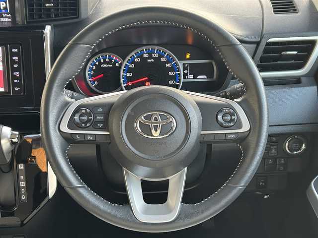 トヨタ ルーミー カスタムG－T 東京都 2020(令2)年 1.2万km クールバイオレットクリスタルシャイン ワンオーナー/純正SDナビ/　フルセグTV/DVD/CD/Bluetooth/バックカメラ/コンフォートビューパッケージ/ナビレディパッケージ/両側パワースライドドア/純正プレミアムシートカバー/スマートアシスト/衝突回避支援ブレーキ/車線逸脱警報/ブレーキ制御発進お知らせ/アダプティブドライビングビーム/アダプティブクルーズコントロール/衝突警報/ふらつき警報/サイドビューランプ/コーナーセンサー/路側逸脱警報/標識認識機能/LEDヘッドライト/LEDフォグランプ/オートライト/シートヒーター/純正ドライブレコーダー/ビルトインETC/純正15インチアルミホイール/革巻きステアリングホイール/ステアリングスイッチ/HDMI/電動オート格納ミラー/ウインカーミラー/プッシュスタート/スマートキー×2/純正フロアマット/純正ドアバイザー/保証書/取扱説明書