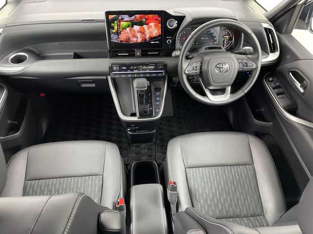 トヨタ ノア S－Z 道央・札幌 2022(令4)年 2.5万km ホワイトパールクリスタルシャイン ・４ＷＤ/トヨタセーフティセンス/・プリクラッシュセーフティ　/・純正10.5ディスプレイオーディオ　/・フルセグTV/バックカメラ/・ビルトインＥＴＣ２．０　/・シートヒーター/ハーフレザーシート　/・ステアリングヒーター/・両側パワースライドドア/・パワーバックドア　OP/・ブラインドスポットモニター/・アドバンストドライブ/・社外ドライブレコーダー　/・社外デジタルインナーミラー/・デュアルオートエアコン/・プロジェクター式LEDヘッドライト/・オートハイビーム