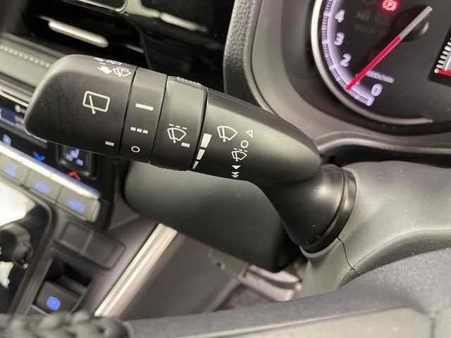 トヨタ ノア S－Z 道央・札幌 2022(令4)年 2.5万km ホワイトパールクリスタルシャイン ・４ＷＤ/トヨタセーフティセンス/・プリクラッシュセーフティ　/・純正10.5ディスプレイオーディオ　/・フルセグTV/バックカメラ/・ビルトインＥＴＣ２．０　/・シートヒーター/ハーフレザーシート　/・ステアリングヒーター/・両側パワースライドドア/・パワーバックドア　OP/・ブラインドスポットモニター/・アドバンストドライブ/・社外ドライブレコーダー　/・社外デジタルインナーミラー/・デュアルオートエアコン/・プロジェクター式LEDヘッドライト/・オートハイビーム