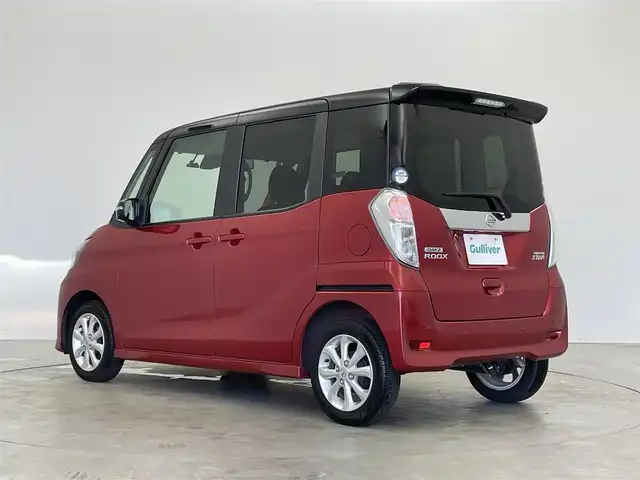日産 デイズ ルークス ハイウェイスター Xターボ 埼玉県 2018(平30)年 6.1万km スパークリングレッド/ブラック 純正SDナビ/バックカメラ/衝突被害軽減システム/車線逸脱警報/片側パワースライドドア/横滑り防止装置/ETC/ドライブレコーダー/アイドリングストップ/LEDヘッドライト/フォグランプ/オートライト/ウィンカーミラー/電動格納ミラー/純正アルミホイール/プッシュスタート/スマートキー/フロアマット/スペアキー