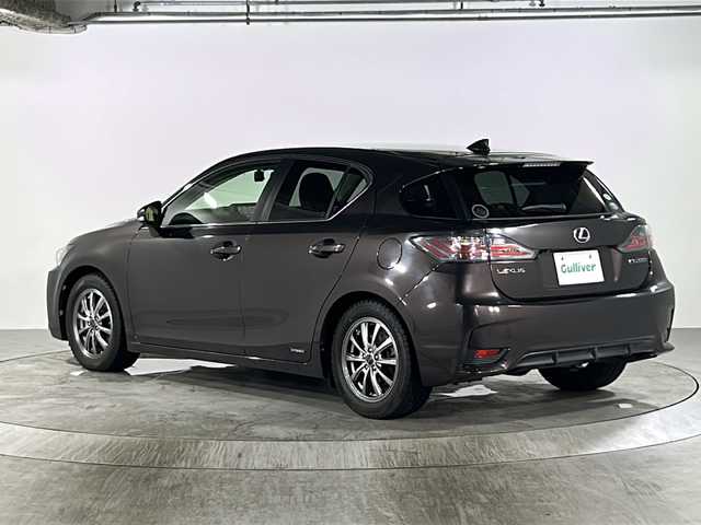 レクサス ＣＴ 200h バージョンC 広島県 2014(平26)年 5.5万km ファイアーアゲートマイカメタリック 純正ナビ　/CD/DVD/フルセグＴＶ/Bluetooth/USB/AUX　/黒革シート　/バックカメラ/ビルトインETC/前方ドライブレコーダー/黒革シート/前席パワーシート/前席シートヒーター/運転席メモリーシート/レーダークルーズコントロール/ＬＥＤヘッドライト/フォグライト /オートライト/自動防眩ミラー/トノカバー/スマートキー/スペアキー×２