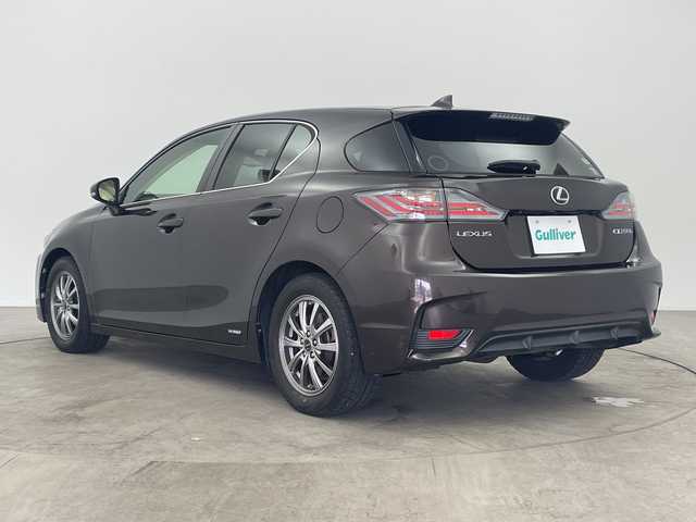 レクサス ＣＴ 200h バージョンC 大分県 2014(平26)年 5.5万km ファイアーアゲートマイカメタリック 純正ナビ　/CD/DVD/フルセグＴＶ/Bluetooth/USB/AUX　/黒革シート　/バックカメラ/ビルトインETC/前方ドライブレコーダー/黒革シート/前席パワーシート/前席シートヒーター/運転席メモリーシート/レーダークルーズコントロール/ＬＥＤヘッドライト/フォグライト /オートライト/自動防眩ミラー/トノカバー/スマートキー/スペアキー×２