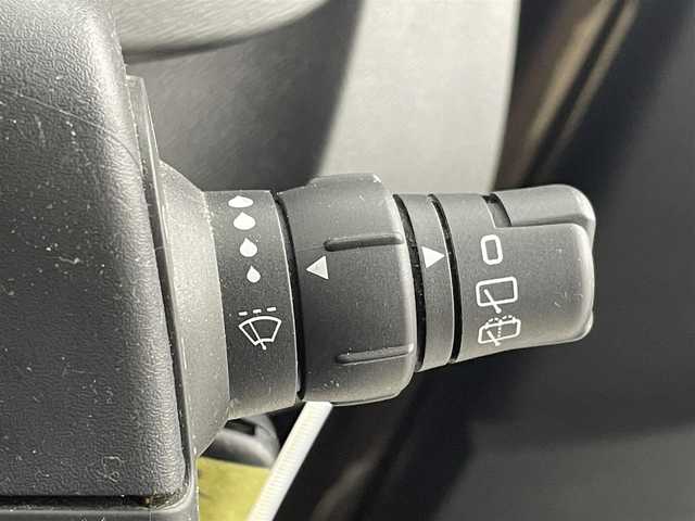 ルノー カングー ゼン 埼玉県 2019(令1)年 7.1万km 茶 ６ＭＴ　デジタルミラー型前後ドラレコ　リアカメラ　ルーフキャリアー　革調シートカバー　クルーズコントロール