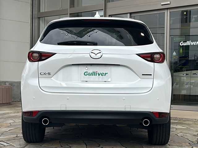 マツダ ＣＸ－５ XD ブラックトーンエディション 静岡県 2021(令3)年 5.6万km スノーフレイクホワイトパールマイカ 【主要装備】/純正ナビ　/ハーフレザーシート　/前席シートヒーター　/ＥＴＣ　/オートホールド　/ステアリングスイッチ　/アラウンドビューモニター　/パワーバックドア　/レーダークルーズコントロール　/ＢＯＳＥサウンド　/ＢＳＭ/プッシュスタート/スマートキー/LEDヘッドライト/純正19インチアルミホイール/プリクラッシュセーフティ