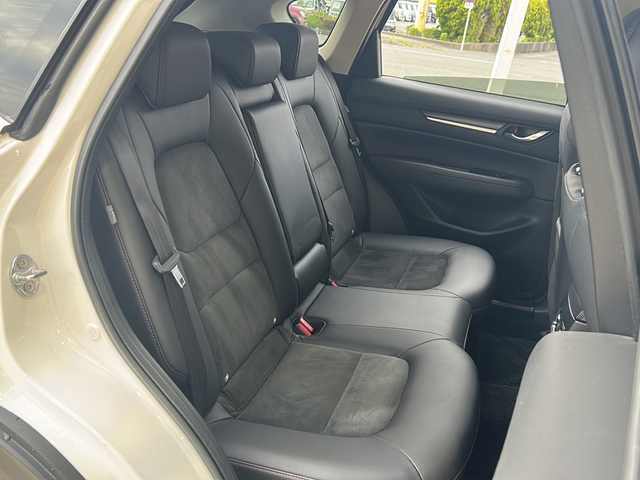 マツダ ＣＸ－５ XD ブラックトーンエディション 静岡県 2021(令3)年 5.6万km スノーフレイクホワイトパールマイカ 【主要装備】/純正ナビ　/ハーフレザーシート　/前席シートヒーター　/ＥＴＣ　/オートホールド　/ステアリングスイッチ　/アラウンドビューモニター　/パワーバックドア　/レーダークルーズコントロール　/ＢＯＳＥサウンド　/ＢＳＭ/プッシュスタート/スマートキー/LEDヘッドライト/純正19インチアルミホイール/プリクラッシュセーフティ