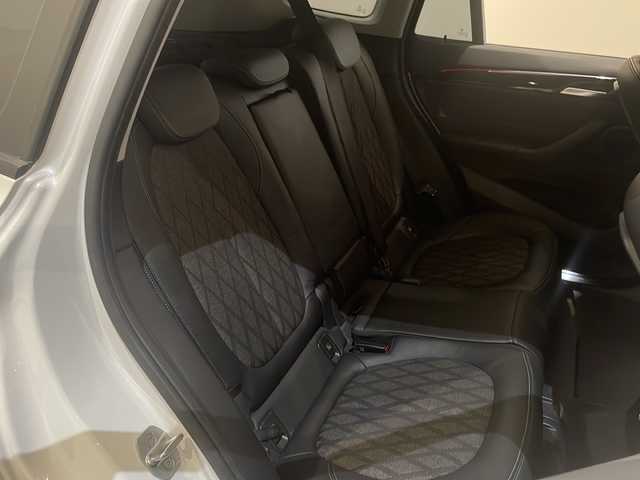 ＢＭＷ Ｘ１ xDrive 18d 新潟県 2017(平29)年 8.5万km ミネラルホワイト アクティブクルーズコントロール/ヘッドアップディスプレイ/純正HDDナビ/バックカメラ/アイドリングストップ/格納電動ウィンカーミラー/プッシュスタート/ETC/ダイナミックスタビリティコントロール/パークディスタンスコントロール/パフォーマンスコントロール/ヒルディセントコントロール/パーキングアシスト/スペアキー