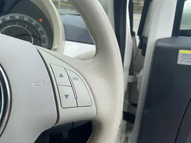 フィアット ５００ ペッレ 福岡県 2014(平26)年 5.5万km 白 ・社外ナビ/・バックカメラ/・赤革シート/・ETC/・純正15AW/・キーレスキー/・保証書/・取扱説明書