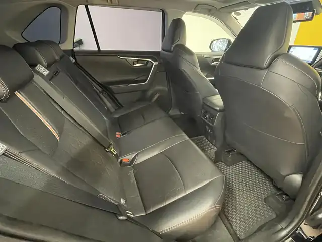 トヨタ ＲＡＶ４ アドベンチャー 群馬県 2020(令2)年 4.9万km アティチュードブラックマイカ セーフティセンス/サンルーフ/TRDフロントバンパーガーニッシュ/TRDマッドガード/アルパイン9インチメモリナビ/　　CD/DVD/BT/フルセグ/MSV/HDMI/バックカメラ/パワーバックドア/レーダークルーズコントロール/LEDオートライト/オートハイビーム/レザーシート/前席シートヒーター/前席シートベンチレーション/運転席パワーシート/純正19インチAW/コーナーセンサー/ドライブレコーダー/レーンアシスト/デジタルインナーミラー/オートブレーキホールド/ダウンヒルアシストコントロール/ステアリングヒーター/ステアリングスイッチ/横滑り防止装置/サイド・カーテンエアバッグ/スマートキー/ビルトインETC/4WD