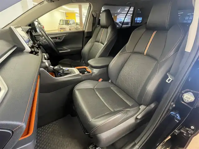 トヨタ ＲＡＶ４ アドベンチャー 群馬県 2020(令2)年 4.9万km アティチュードブラックマイカ セーフティセンス/サンルーフ/TRDフロントバンパーガーニッシュ/TRDマッドガード/アルパイン9インチメモリナビ/　　CD/DVD/BT/フルセグ/MSV/HDMI/バックカメラ/パワーバックドア/レーダークルーズコントロール/LEDオートライト/オートハイビーム/レザーシート/前席シートヒーター/前席シートベンチレーション/運転席パワーシート/純正19インチAW/コーナーセンサー/ドライブレコーダー/レーンアシスト/デジタルインナーミラー/オートブレーキホールド/ダウンヒルアシストコントロール/ステアリングヒーター/ステアリングスイッチ/横滑り防止装置/サイド・カーテンエアバッグ/スマートキー/ビルトインETC/4WD