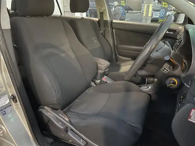 トヨタ アベンシス Xi 新潟県 2003(平15)年 15万km シルバーM ワンオーナー/純正ホイール夏タイヤ装着/ドアバイザー/ドアバイザー/ステアリングスイッチ/純正フロアマット/スペアキー1個