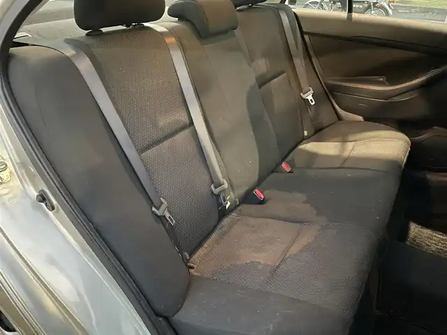 トヨタ アベンシス Xi 新潟県 2003(平15)年 15万km シルバーM ワンオーナー/純正ホイール夏タイヤ装着/ドアバイザー/ドアバイザー/ステアリングスイッチ/純正フロアマット/スペアキー1個