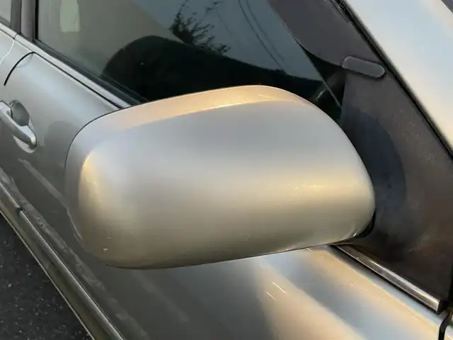 トヨタ アベンシス Xi 新潟県 2003(平15)年 15万km シルバーM ワンオーナー/純正ホイール夏タイヤ装着/ドアバイザー/ドアバイザー/ステアリングスイッチ/純正フロアマット/スペアキー1個