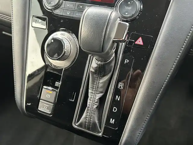 三菱 デリカＤ：５ P 福岡県 2022(令4)年 3.4万km アメジストブラック ALPINE11型ナビ(フルセグTV/CD/DVD/BT)/全方位/ブラインドスポット/オートホールド/後席フリップダウンモニター/クルコン/両側電動/ドラレコ/電動リア/ETC/シートヒーター/ハンドルヒーター/USB/HDMI/純正LED/純正アルミホイール/プッシュスタート/スマートキー