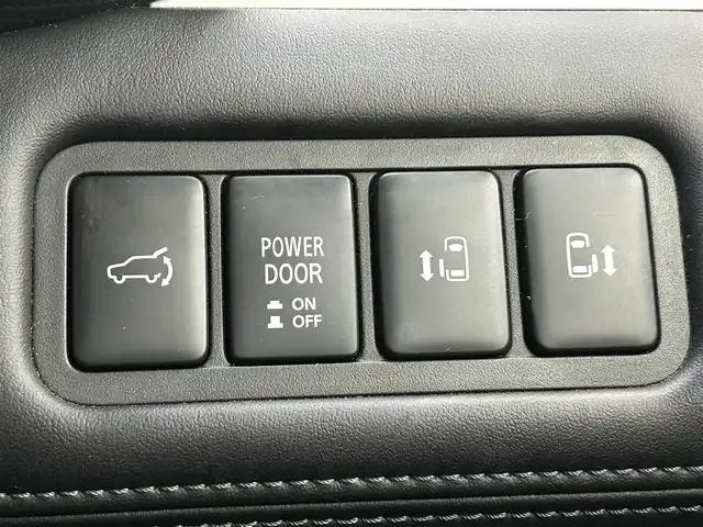 三菱 デリカＤ：５ P 福岡県 2022(令4)年 3.4万km アメジストブラック ALPINE11型ナビ(フルセグTV/CD/DVD/BT)/全方位/ブラインドスポット/オートホールド/後席フリップダウンモニター/クルコン/両側電動/ドラレコ/電動リア/ETC/シートヒーター/ハンドルヒーター/USB/HDMI/純正LED/純正アルミホイール/プッシュスタート/スマートキー