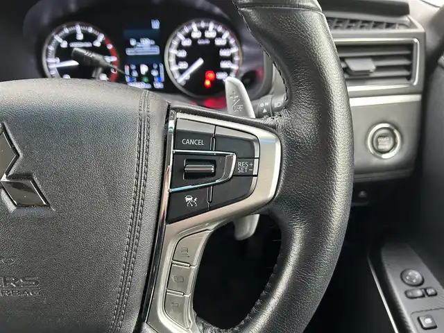 三菱 デリカＤ：５ P 福岡県 2022(令4)年 3.4万km アメジストブラック ALPINE11型ナビ(フルセグTV/CD/DVD/BT)/全方位/ブラインドスポット/オートホールド/後席フリップダウンモニター/クルコン/両側電動/ドラレコ/電動リア/ETC/シートヒーター/ハンドルヒーター/USB/HDMI/純正LED/純正アルミホイール/プッシュスタート/スマートキー