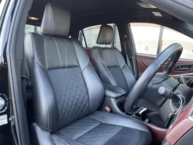 トヨタ ハリアー エレガンス 佐賀県 2016(平28)年 8.5万km ブラック サンルーフ　アルパインナビ　フルセグＴＶ　ＥＴＣ　ハーフレザーシート　シートヒーター　パワーシート　純正１７インチＡＷ　ＬＥＤヘッドライト　オートライト　革巻きステアリング　プッシュスタート　取扱説明書　保証書