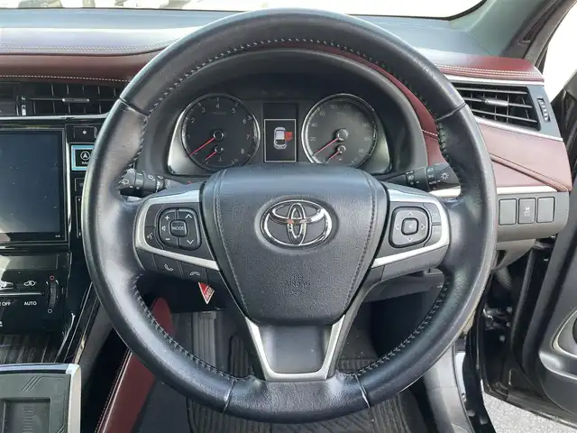トヨタ ハリアー エレガンス 佐賀県 2016(平28)年 8.5万km ブラック サンルーフ　アルパインナビ　フルセグＴＶ　ＥＴＣ　ハーフレザーシート　シートヒーター　パワーシート　純正１７インチＡＷ　ＬＥＤヘッドライト　オートライト　革巻きステアリング　プッシュスタート　取扱説明書　保証書