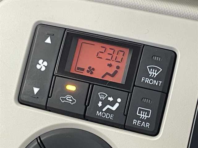 ダイハツ ミラ ココア X 埼玉県 2015(平27)年 5万km プラムブラウンクリスタルマイカ LEDヘッドライト/Wエアバック/パワーステアリング/パワーウィンドウ/純正フロアマット/純正サイドバイザー/オートエアコン/AUX/アイドリングストップ