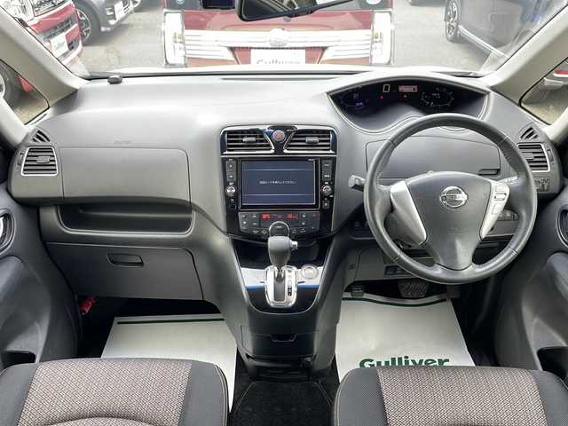 日産 セレナ ハイウェイS S HV Aセーフ 山形県 2014(平26)年 7.9万km ブリリアントホワイトパール 禁煙車/エマージェンシーブレーキ/ビークルダイナミクスコントロール/全周囲カメラ/クリアランスソナー/純正ナビ/フルセグ/ドラレコ前後/クルーズコントロール/アイドリングストップ/両側パワースライドドア/ETC/プッシュスタート/スマートキー/スペアキー/LEDヘッドライト/フォグランプ