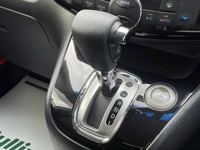 日産 セレナ ハイウェイS S HV Aセーフ 山形県 2014(平26)年 7.9万km ブリリアントホワイトパール 禁煙車/エマージェンシーブレーキ/ビークルダイナミクスコントロール/全周囲カメラ/クリアランスソナー/純正ナビ/フルセグ/ドラレコ前後/クルーズコントロール/アイドリングストップ/両側パワースライドドア/ETC/プッシュスタート/スマートキー/スペアキー/LEDヘッドライト/フォグランプ