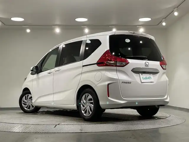 ホンダ フリード G ホンダセンシング 愛知県 2017(平29)年 5.9万km ホワイトオーキッドパール 純正ナビ/衝突軽減ブレーキ/両側電動スライドドア/レーダークルーズコントロール/ビルトインETC/バックカメラ/フルセグTV/Bluetooth/レーンキープアシスト/プッシュスタート/スマートキー/CD/DVD再生/アイドリングストップ/ミュージックサーバー/純正フロアマット/ウィンカーミラー/電動格納ミラー/ヘッドライトレベライザー/横滑り防止装置/寒冷地仕様/ECON/ステアリングリモコン/先行車発進お知らせ