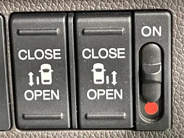 ホンダ フリード G ホンダセンシング 愛知県 2017(平29)年 5.9万km ホワイトオーキッドパール 純正ナビ/衝突軽減ブレーキ/両側電動スライドドア/レーダークルーズコントロール/ビルトインETC/バックカメラ/フルセグTV/Bluetooth/レーンキープアシスト/プッシュスタート/スマートキー/CD/DVD再生/アイドリングストップ/ミュージックサーバー/純正フロアマット/ウィンカーミラー/電動格納ミラー/ヘッドライトレベライザー/横滑り防止装置/寒冷地仕様/ECON/ステアリングリモコン/先行車発進お知らせ