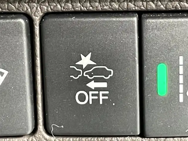 ホンダ フリード G ホンダセンシング 愛知県 2017(平29)年 5.9万km ホワイトオーキッドパール 純正ナビ/衝突軽減ブレーキ/両側電動スライドドア/レーダークルーズコントロール/ビルトインETC/バックカメラ/フルセグTV/Bluetooth/レーンキープアシスト/プッシュスタート/スマートキー/CD/DVD再生/アイドリングストップ/ミュージックサーバー/純正フロアマット/ウィンカーミラー/電動格納ミラー/ヘッドライトレベライザー/横滑り防止装置/寒冷地仕様/ECON/ステアリングリモコン/先行車発進お知らせ