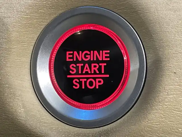 ホンダ フリード G ホンダセンシング 愛知県 2017(平29)年 5.9万km ホワイトオーキッドパール 純正ナビ/衝突軽減ブレーキ/両側電動スライドドア/レーダークルーズコントロール/ビルトインETC/バックカメラ/フルセグTV/Bluetooth/レーンキープアシスト/プッシュスタート/スマートキー/CD/DVD再生/アイドリングストップ/ミュージックサーバー/純正フロアマット/ウィンカーミラー/電動格納ミラー/ヘッドライトレベライザー/横滑り防止装置/寒冷地仕様/ECON/ステアリングリモコン/先行車発進お知らせ