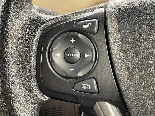 ホンダ フリード G ホンダセンシング 愛知県 2017(平29)年 5.9万km ホワイトオーキッドパール 純正ナビ/衝突軽減ブレーキ/両側電動スライドドア/レーダークルーズコントロール/ビルトインETC/バックカメラ/フルセグTV/Bluetooth/レーンキープアシスト/プッシュスタート/スマートキー/CD/DVD再生/アイドリングストップ/ミュージックサーバー/純正フロアマット/ウィンカーミラー/電動格納ミラー/ヘッドライトレベライザー/横滑り防止装置/寒冷地仕様/ECON/ステアリングリモコン/先行車発進お知らせ