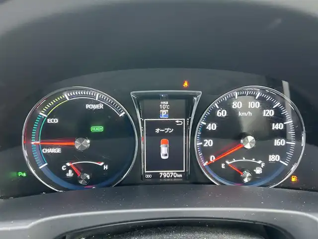 トヨタ クラウン ハイブリッド アスリートS 和歌山県 2016(平28)年 7.9万km プレシャスシルバー 後期型/純正8インチナビ/バックカメラ/衝突被害軽減ブレーキ/レーダークルーズコントロール/横滑り防止装置/前後コーナーセンサー/ドライブレコーダー/ETC/パワーシート/シートヒーター/ステアリングヒーター/オートライト/LEDヘッドライト/フォグランプ/レザー調シートカバー